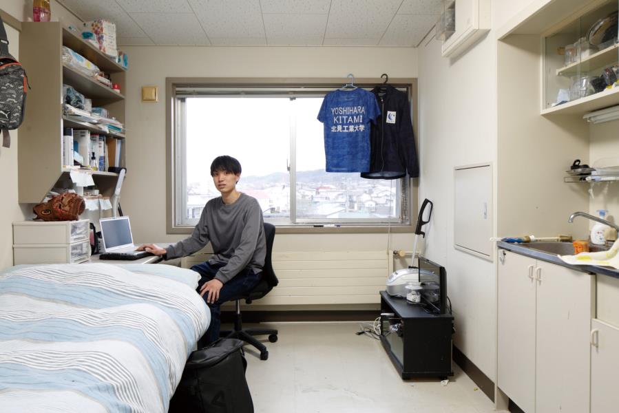 Official Dormitory Agencies and Specialized Consulting for Student Accommodation Booking in Europe